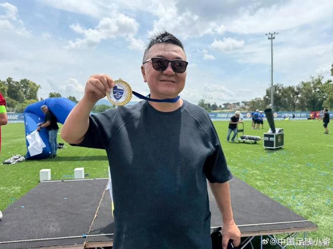 董路：我赢了很多比赛！没收过足球小将一分钱 也没花国家一分钱